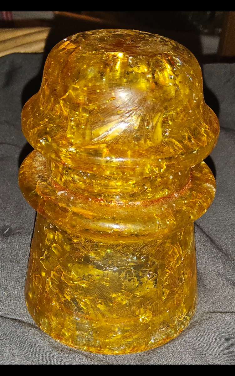Hemingray 17 Yellow crackled glass insulator