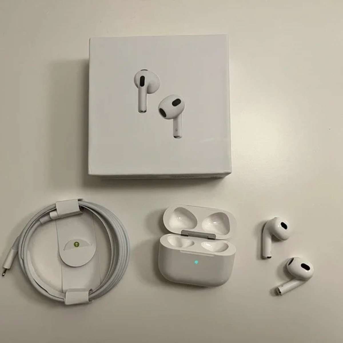 AirPods generation 3