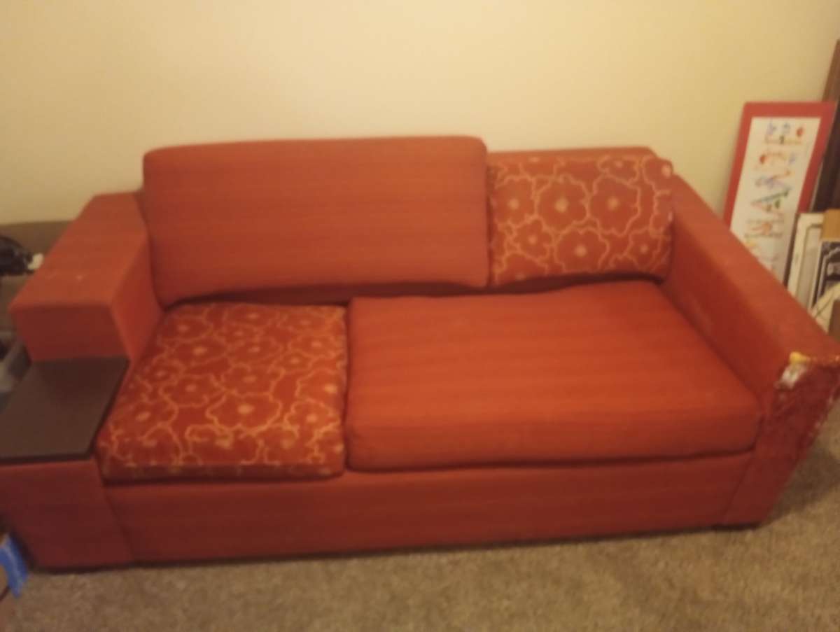 futon foldout couch