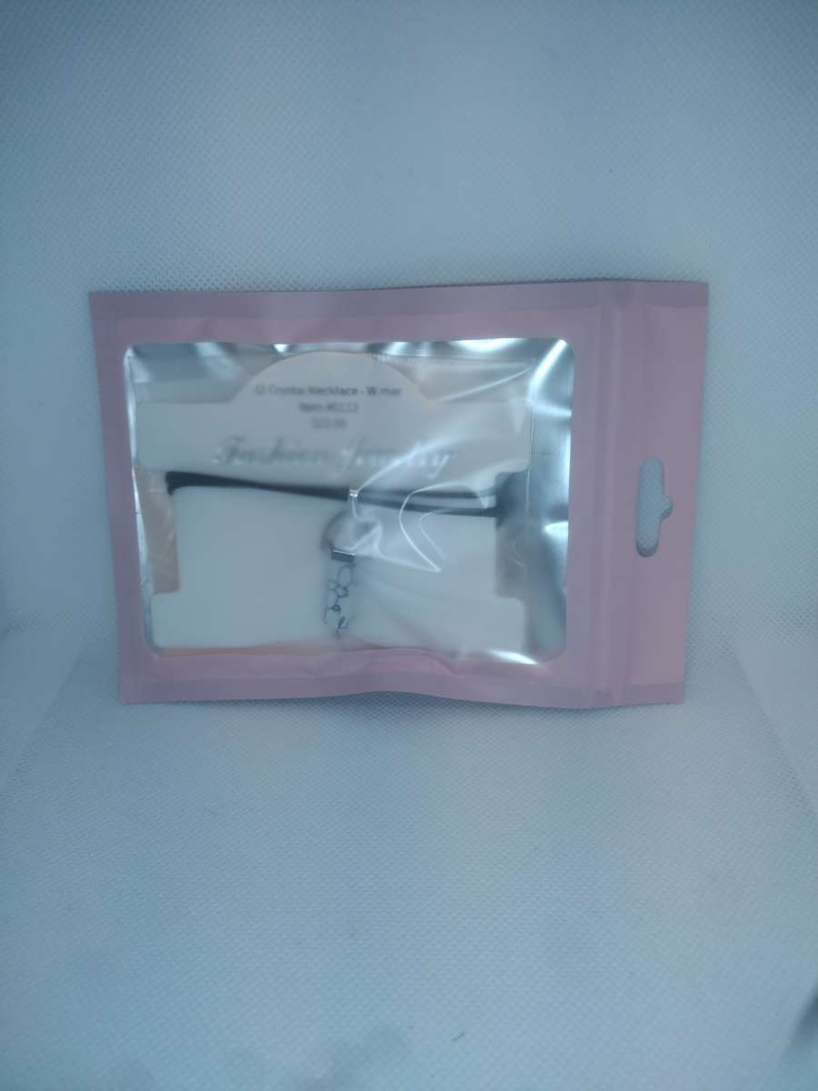 White Marbled Glass Pendant Necklace