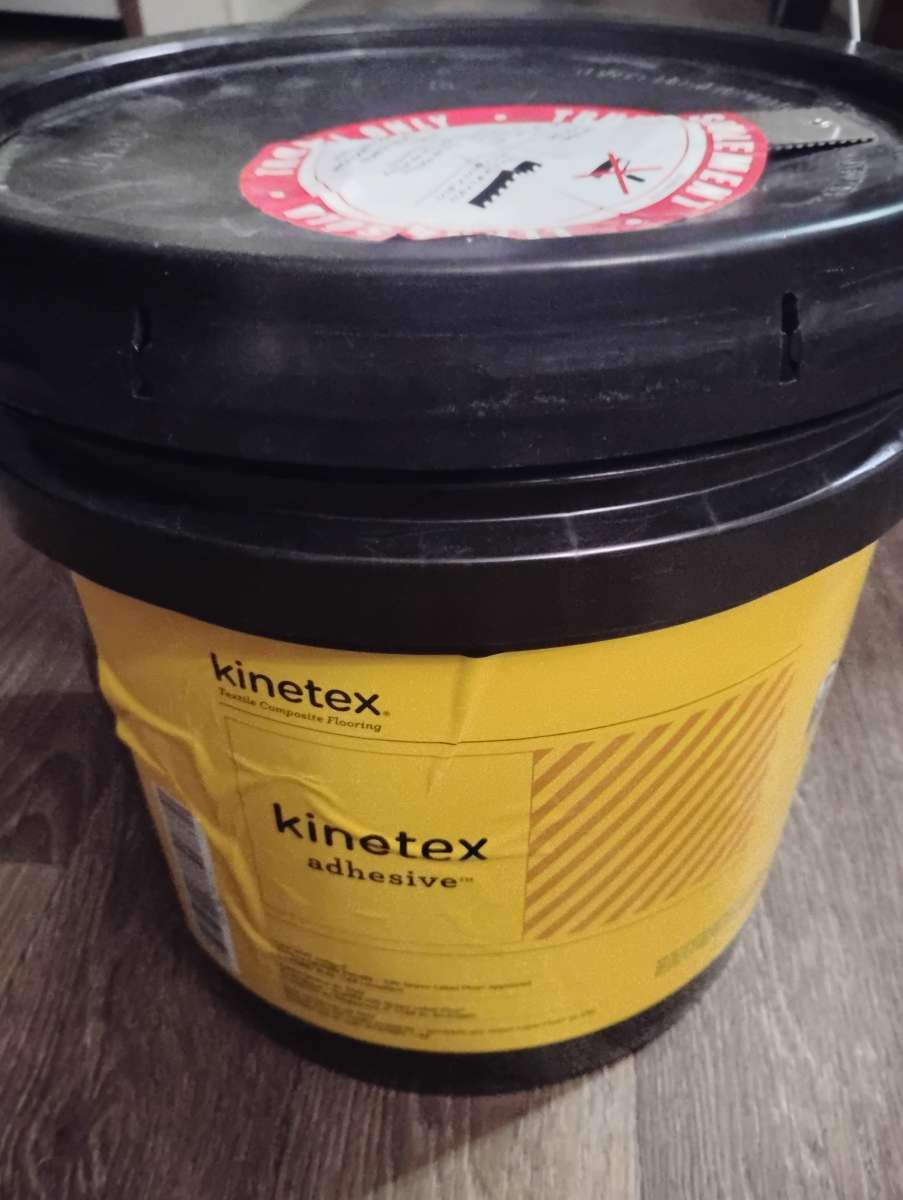 Glue for Carpet Tile