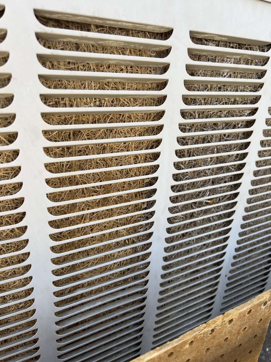 Evaporative cooler