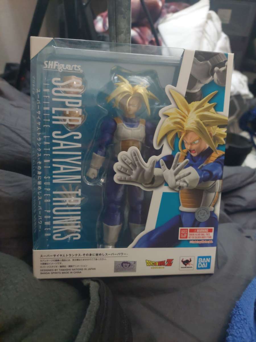 shfiguarts super sayian trunks