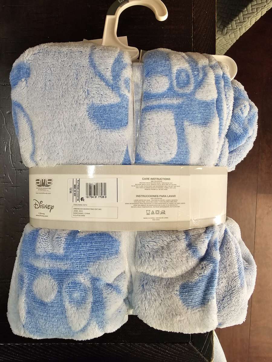 Disney Stitch kids pijamas size 8