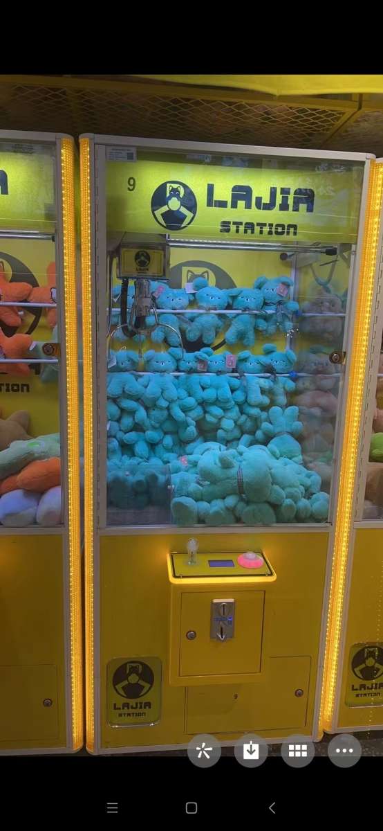 Electronic Claw Crane Doll Machine