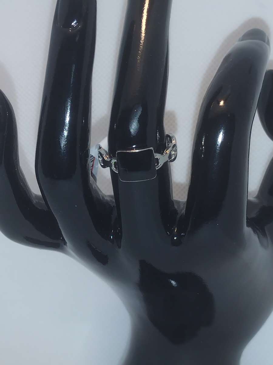 Black Square Chain Retro Geometric Ring