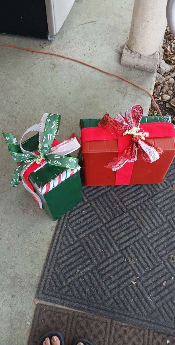 xmas lights installing