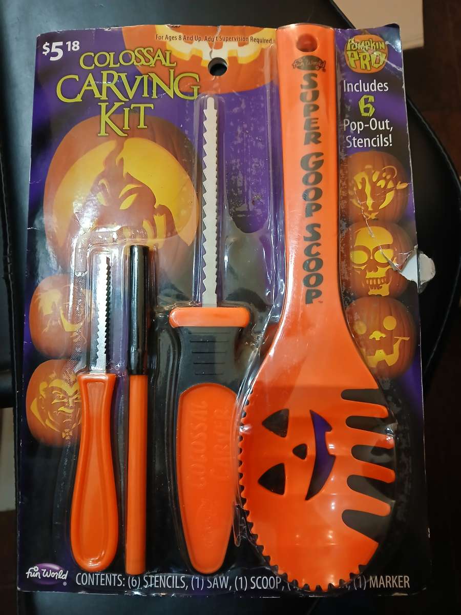 Pumpkin Carving kit with book