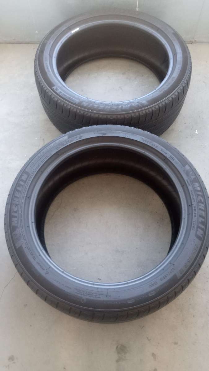 2 Michelin tires at 75   life