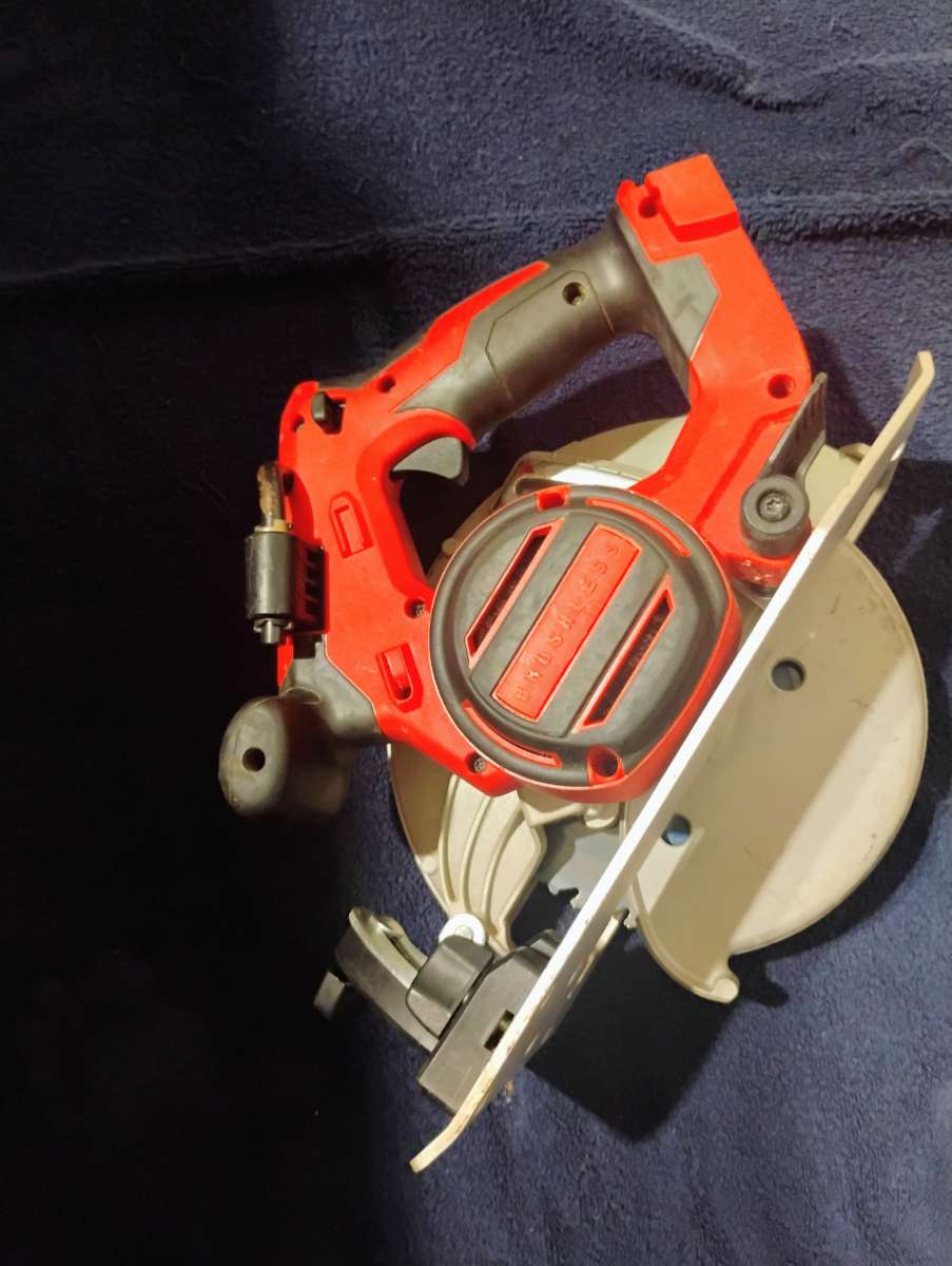 Milwaukee skill saw