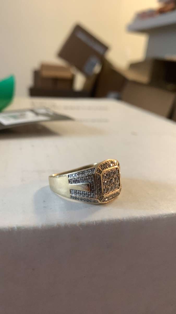 10 Karat diamond pinky ring