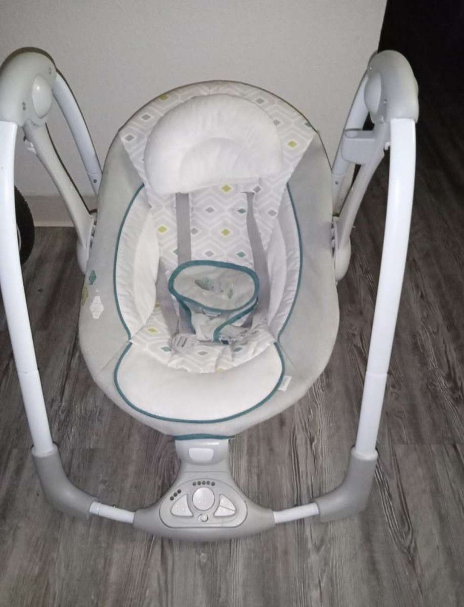 crib play pin and swing 150 OBO