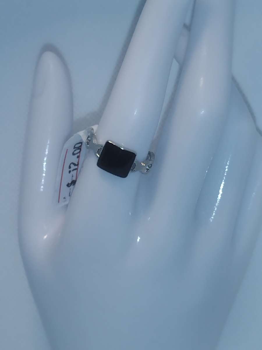 Black Square Chain Retro Geometric Ring