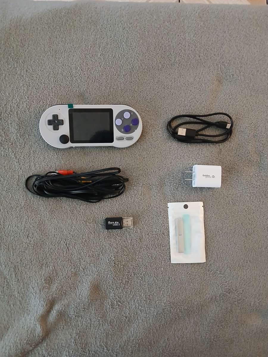 Data Frog SF2000 Handheld Game Console