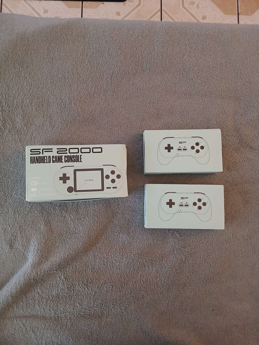 Data Frog SF2000 Handheld Game Console