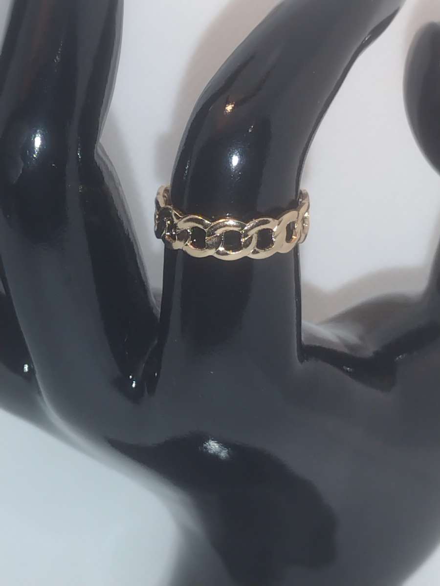 Open Chain Chic Rhinestone Ring