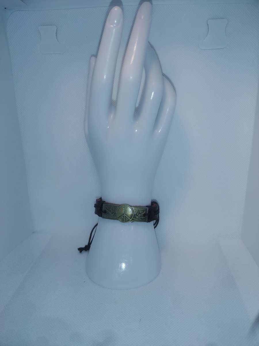 Doves Peace Leather Bracelet VCB