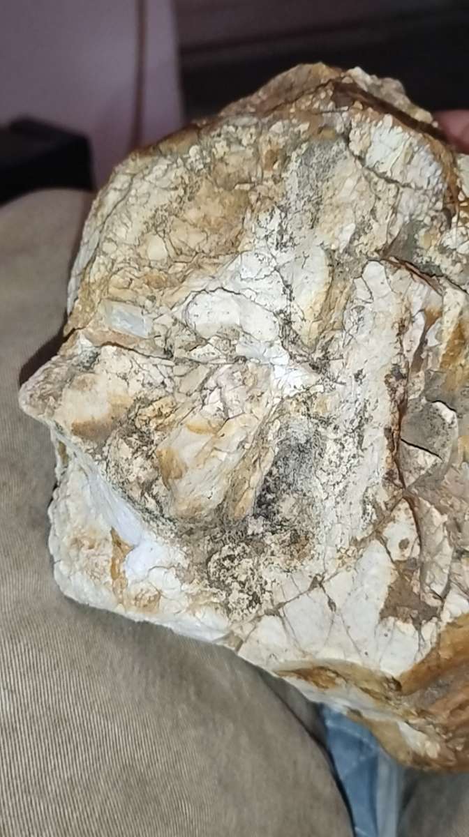 Native American portable rock art