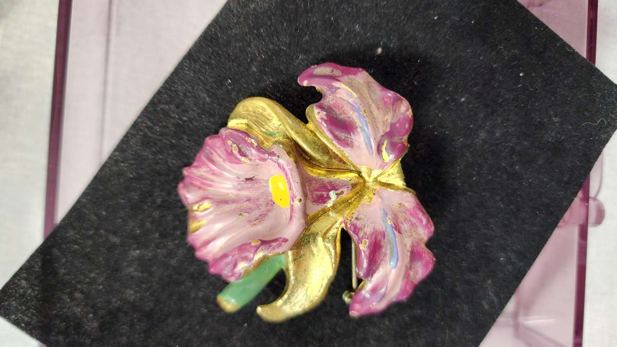 Handmade Braclets and more porch pickup only Vintiage