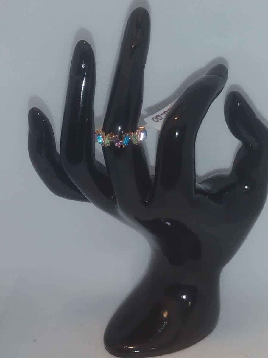 Multi Color Vs Chic Rhinestone Ring