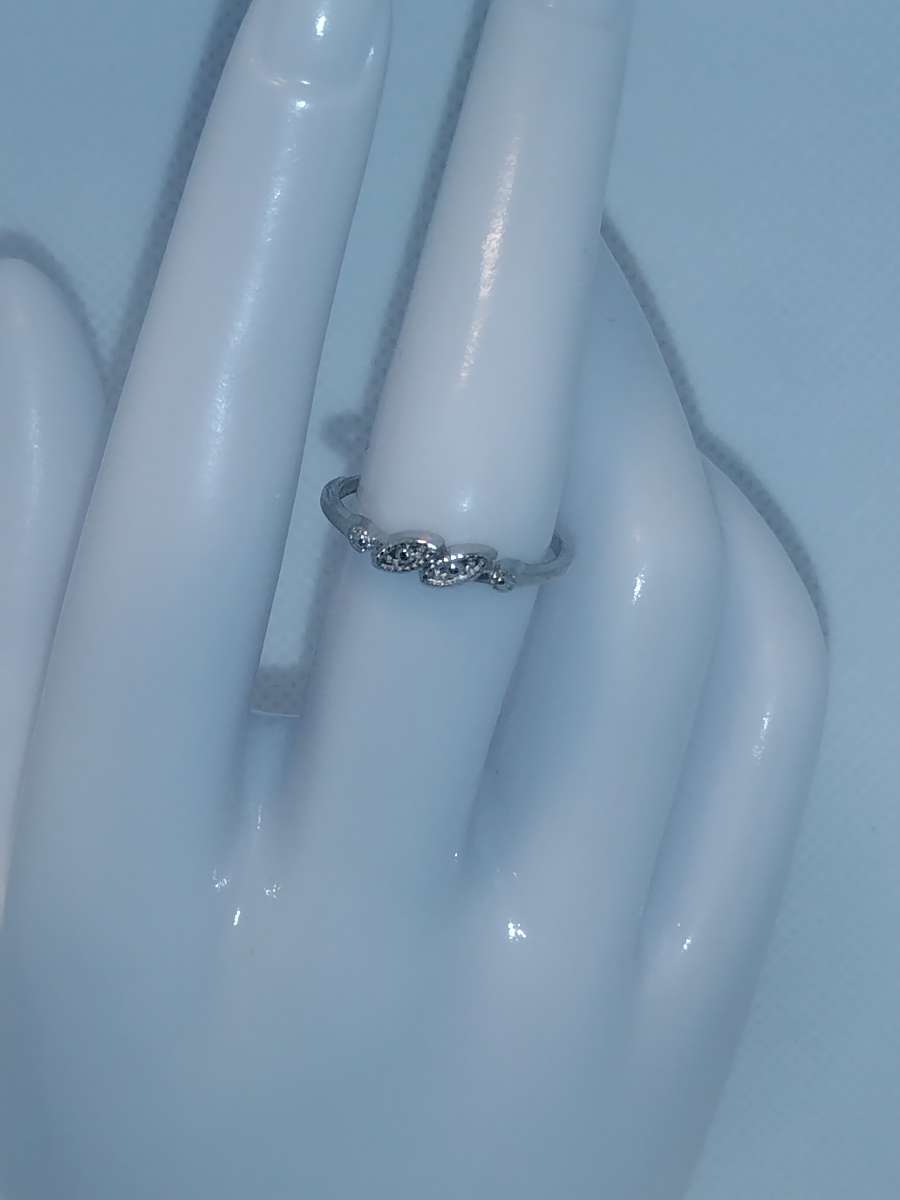 Leaf Design Silver Ring GA