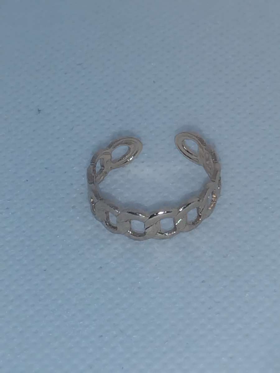 Open Chain Chic Rhinestone Ring