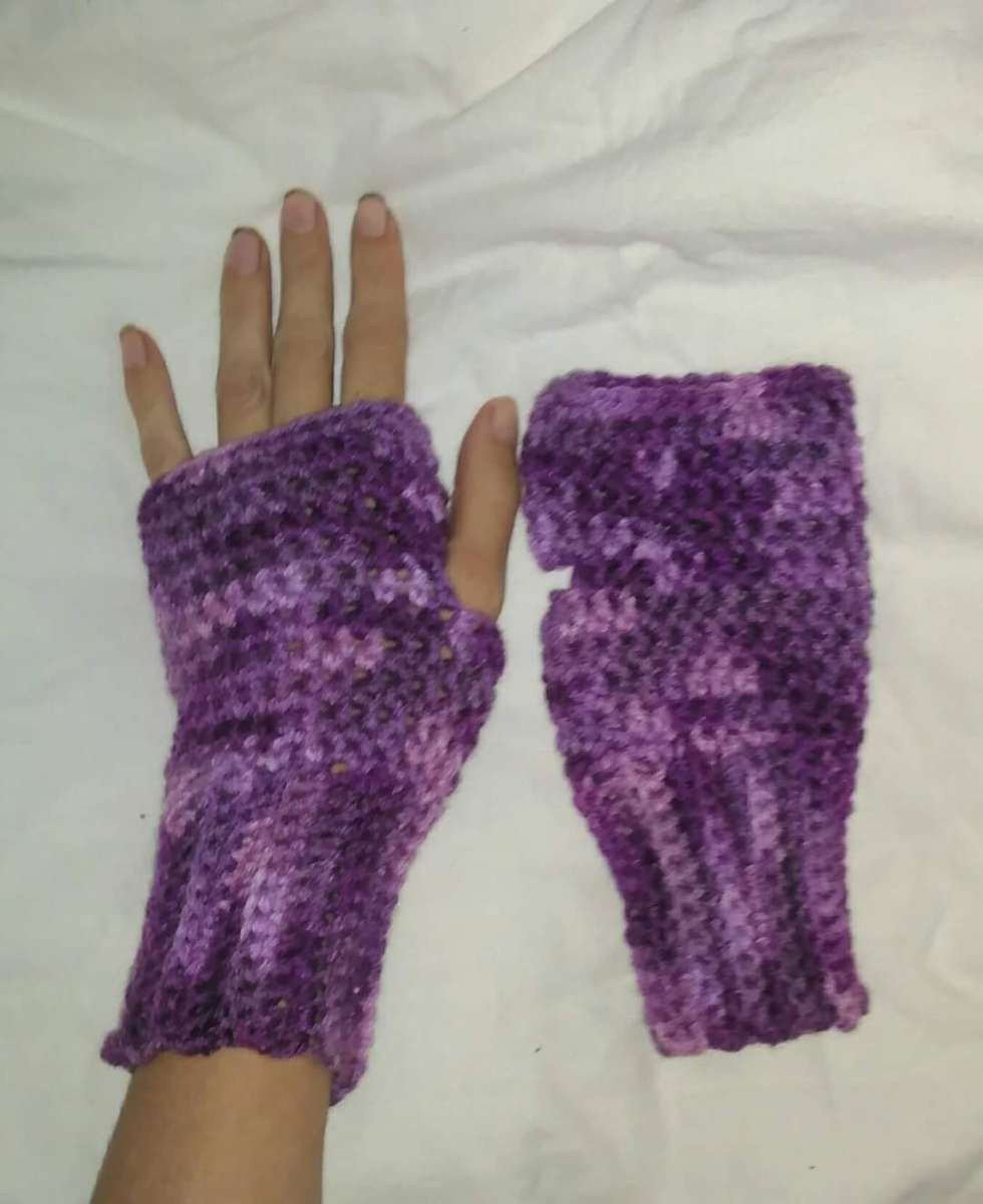 Beautiful Warm Fingerless Gloves