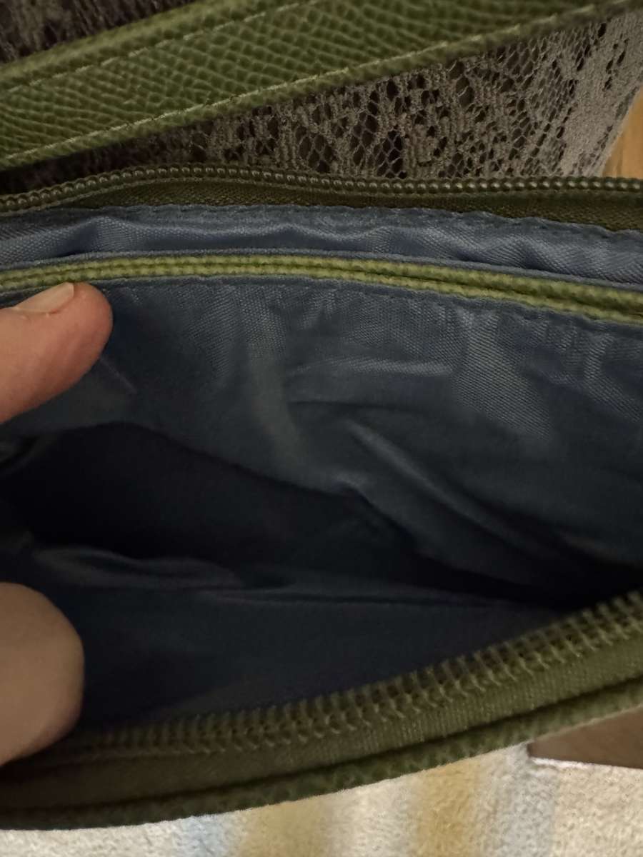 2002MSS Nautica  Womens Crossbody Bag Zipper Bag Color Willo