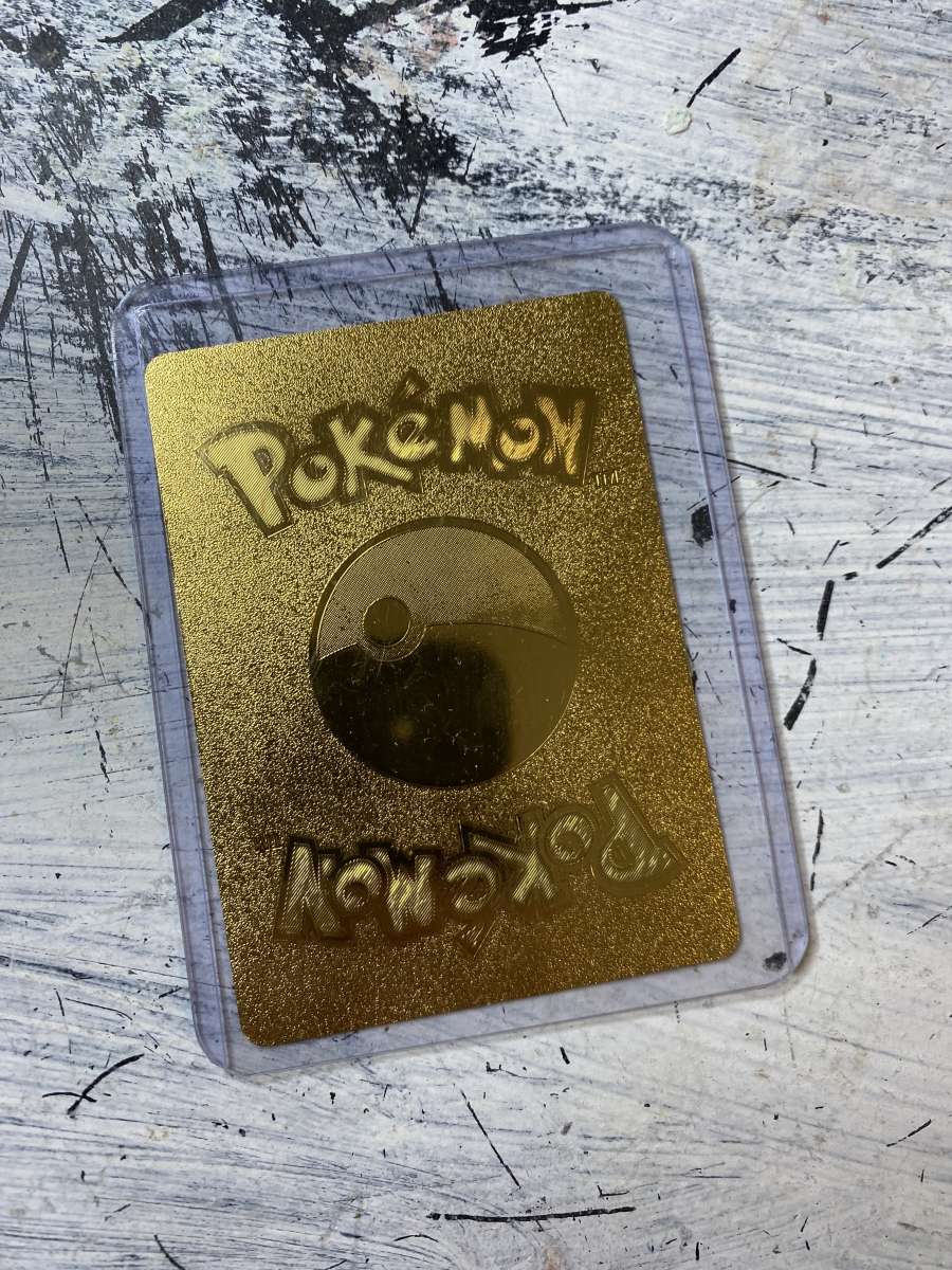 Rare Shing Charizard Solid Gold