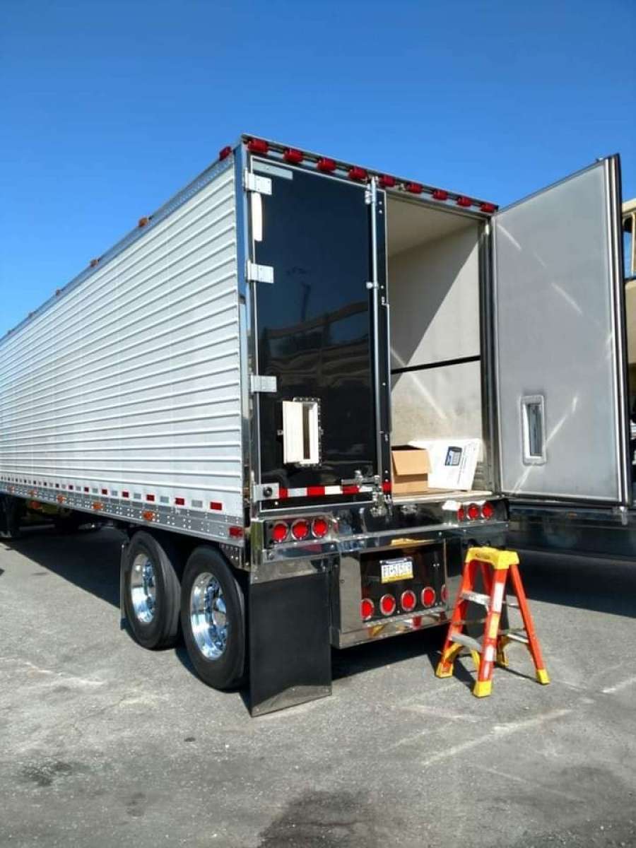 Kenworth Trucks and A Reefer