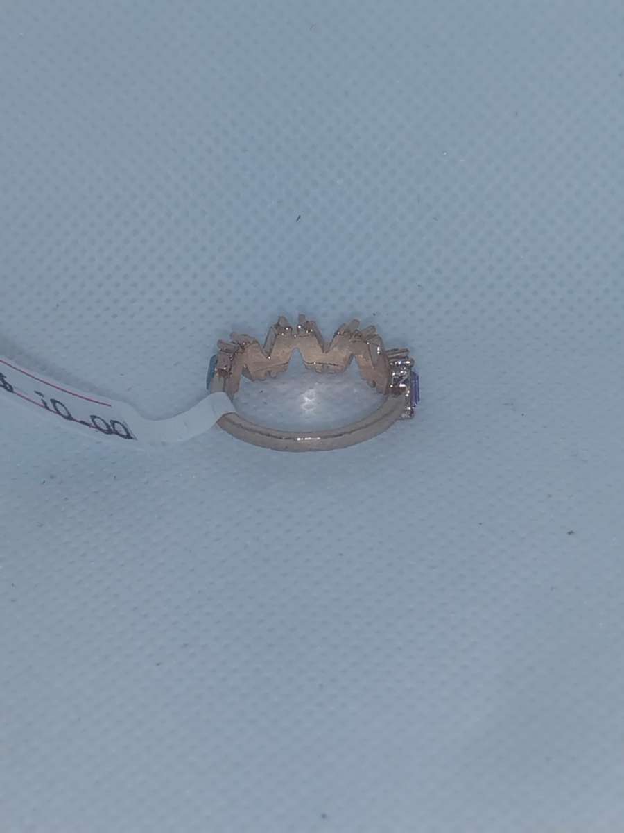 Multi Color Vs Chic Rhinestone Ring