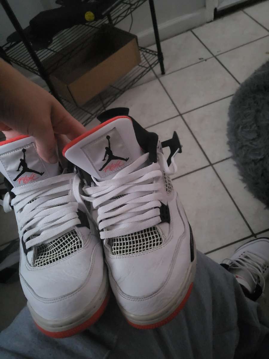 used jordans size 10 both for 25