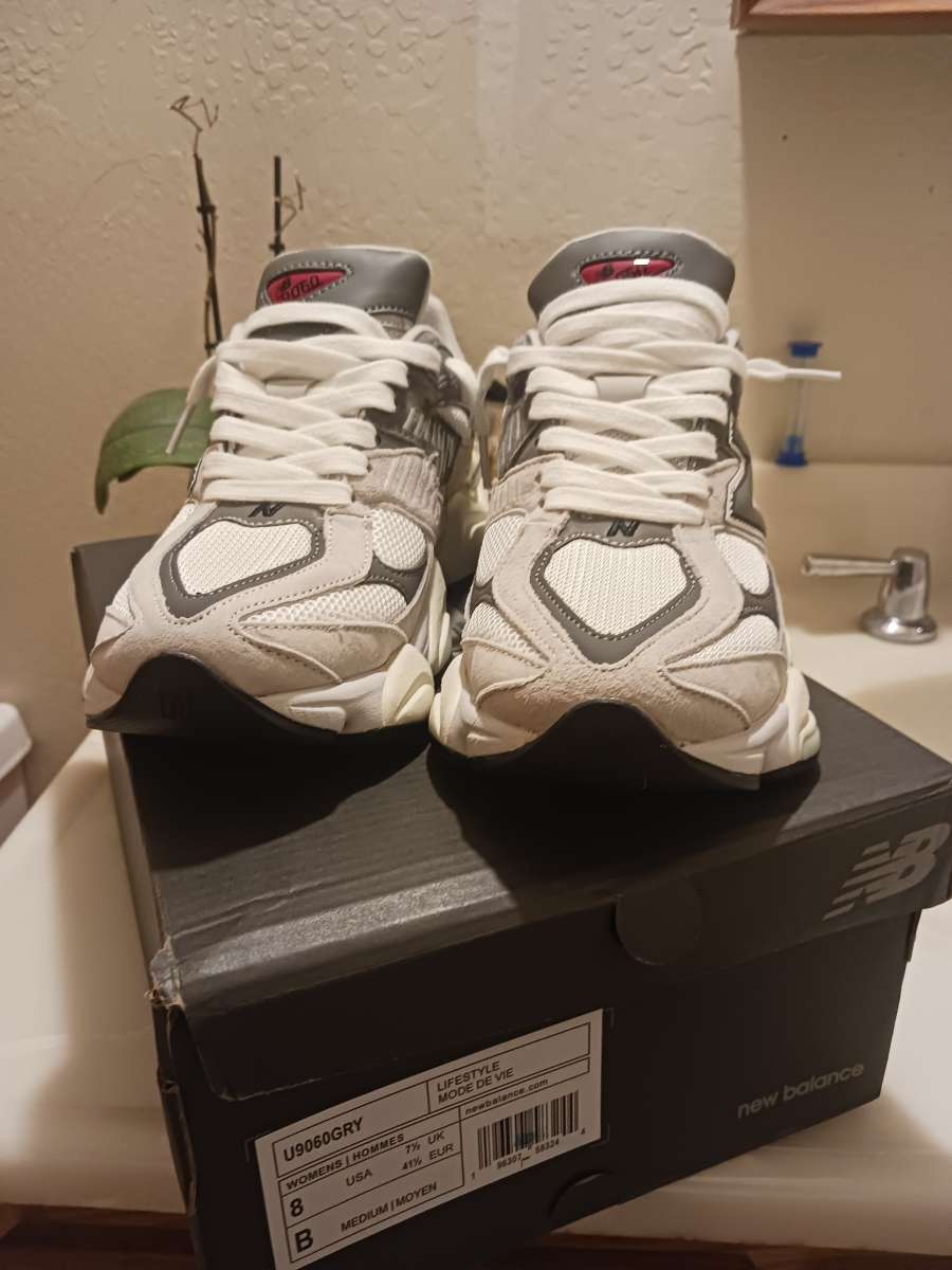 New Balance 9060s Rain Cloud Grey