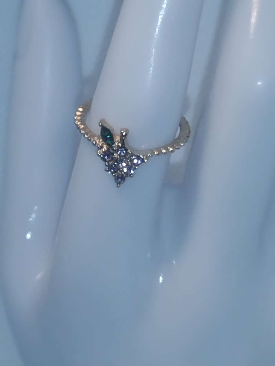 White Grape Chic Rhinestone Ring