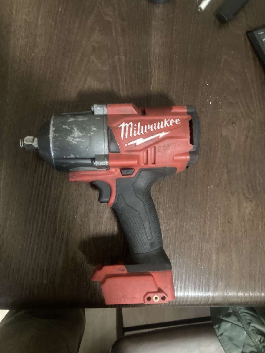 Impact wrench halfinch drive variable speeds brand new batt