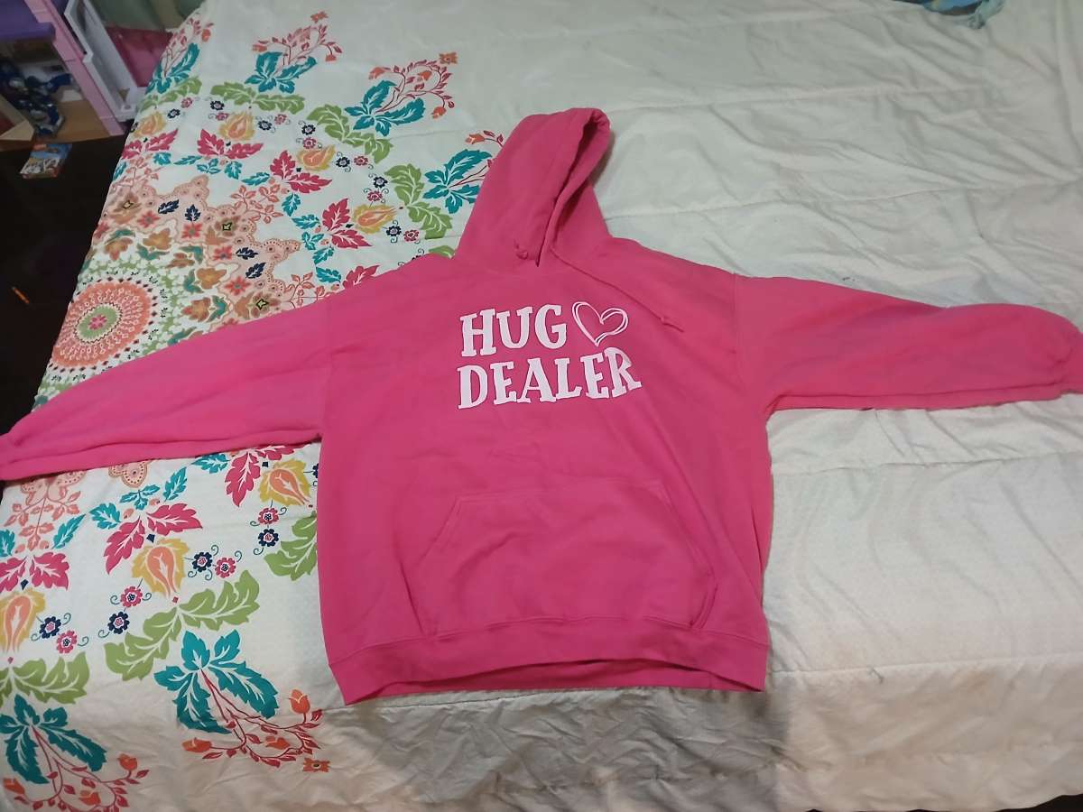 Pink hug dealer hoodie XL