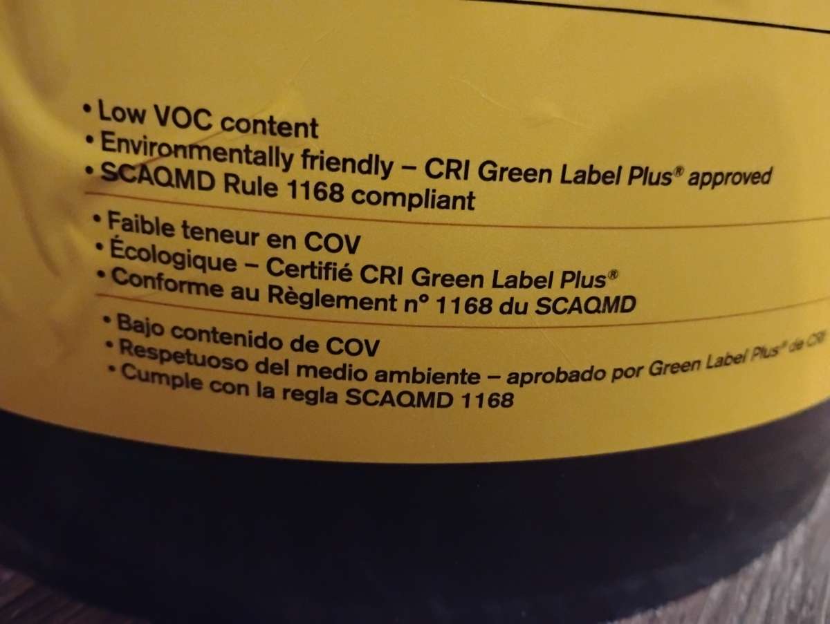 Glue for Carpet Tile