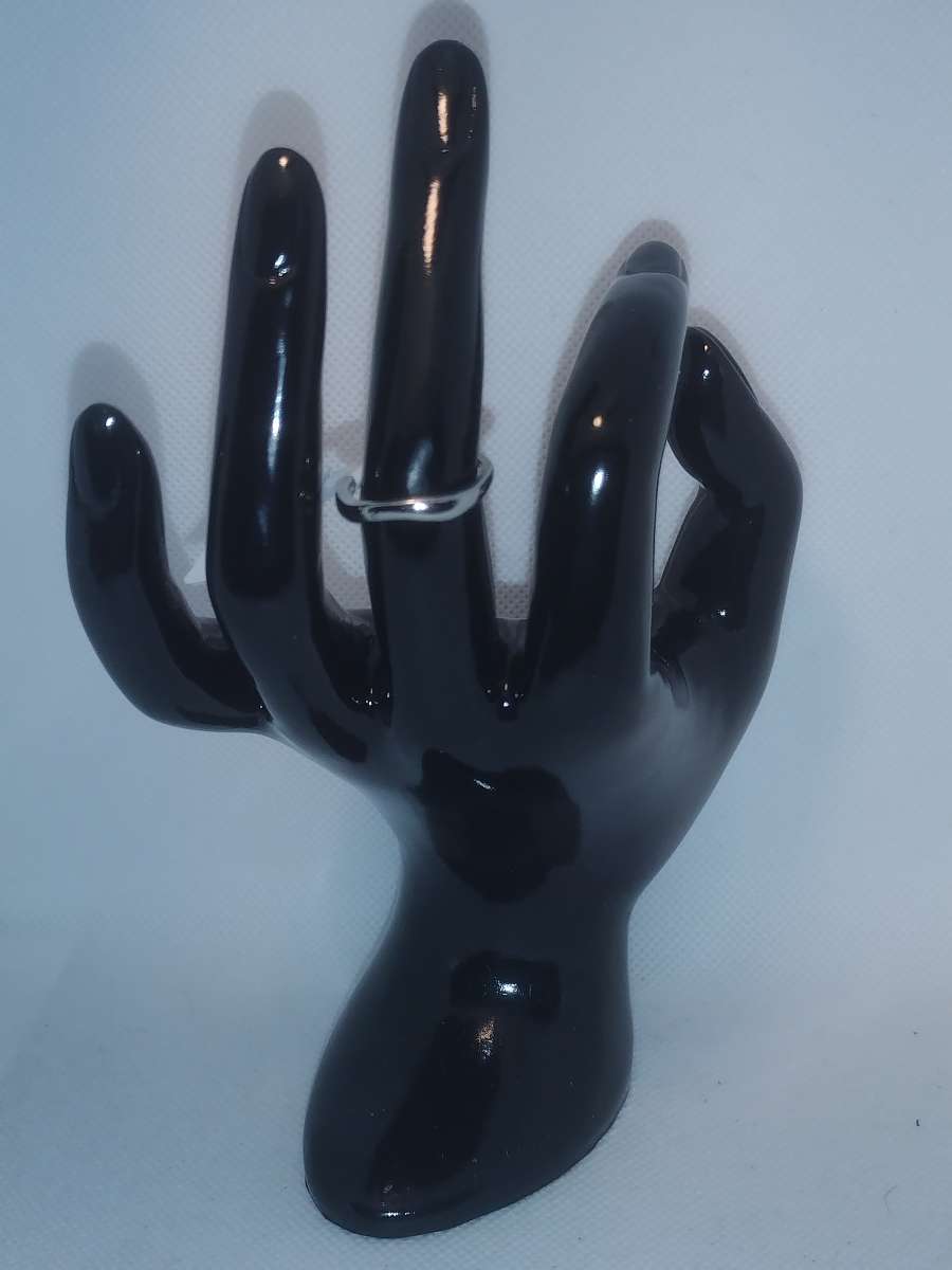 Wavy Retro Geometric Ring