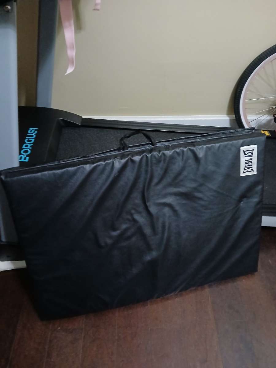 Everlast exercise mat