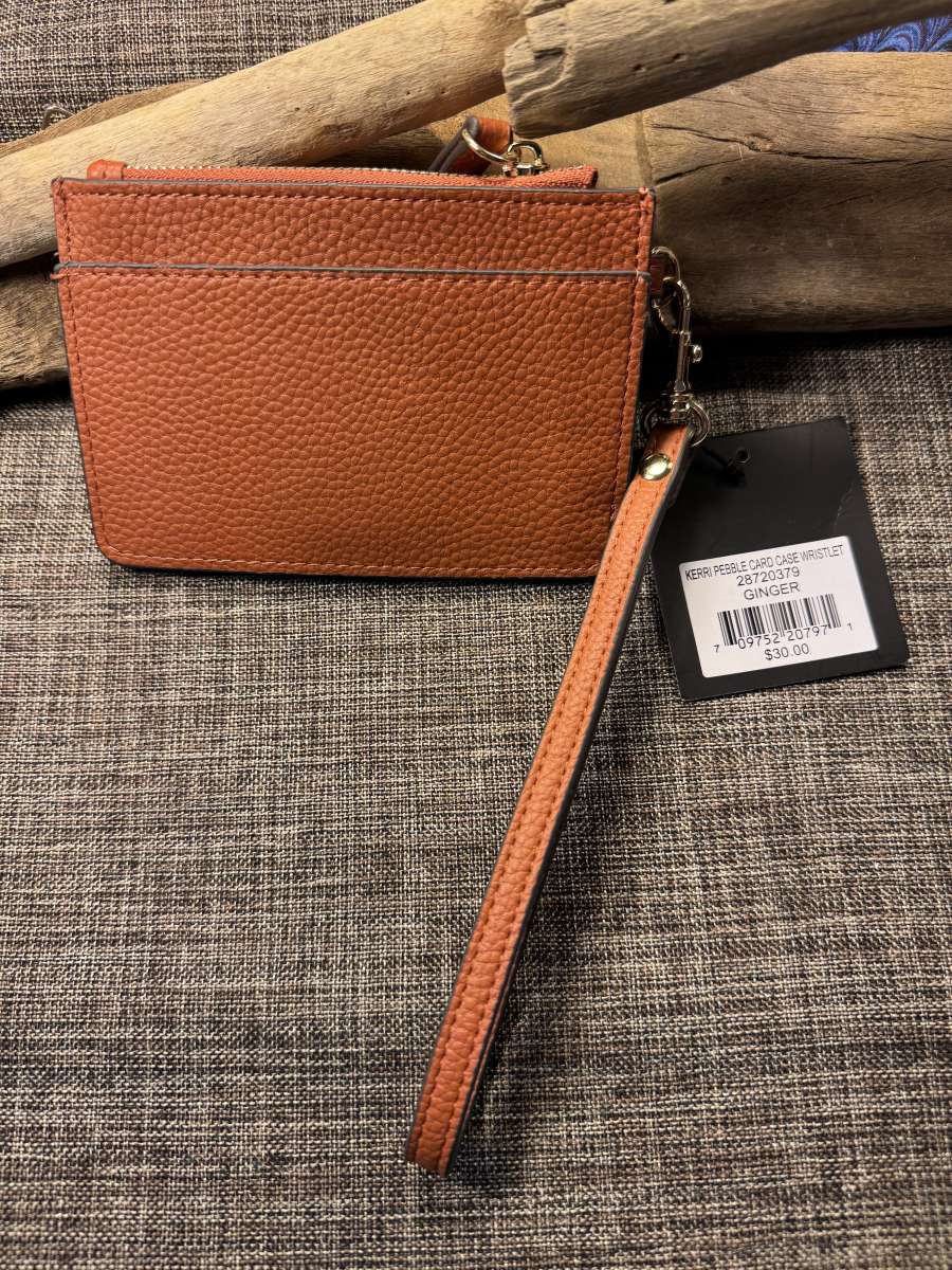 2010PRTT Nanette Lepore Kerri Pebble Card case with Wrist St
