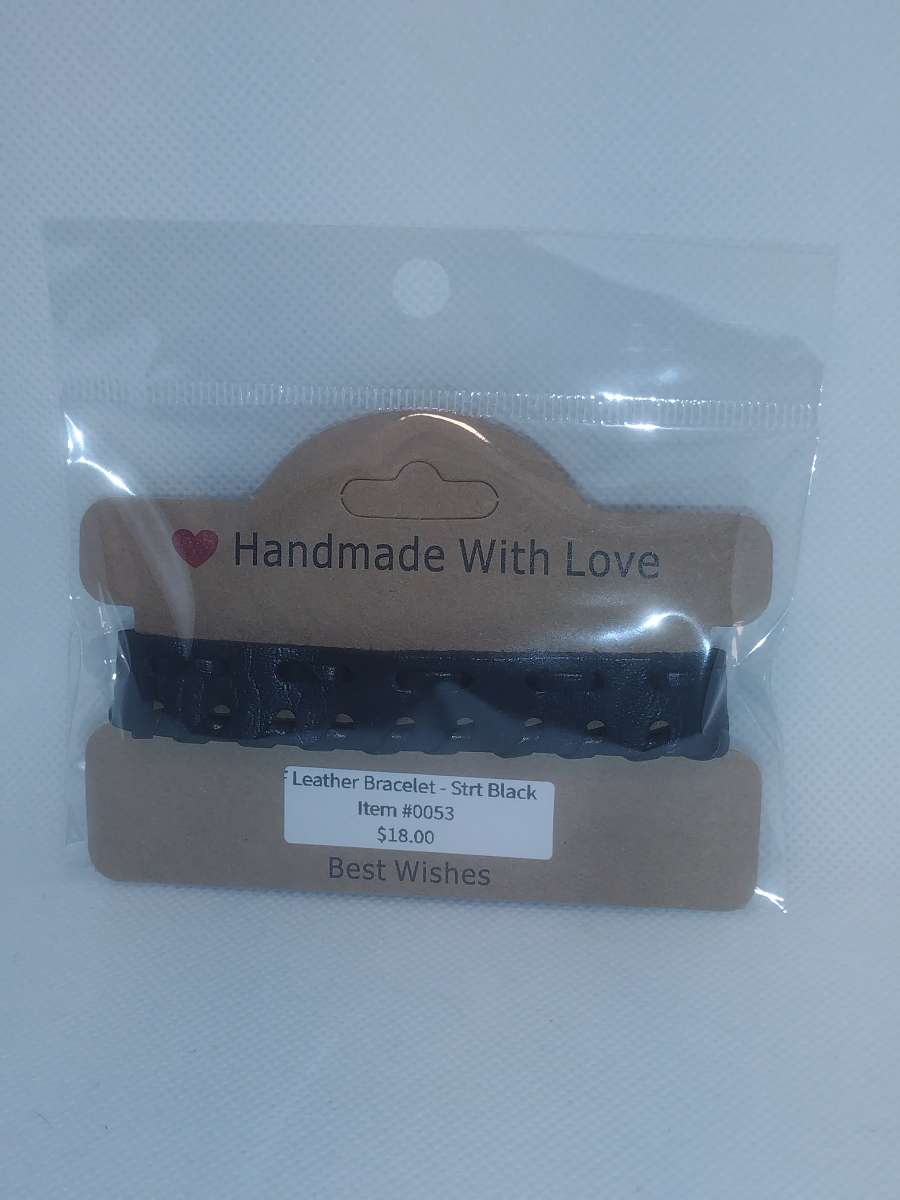 Faux Leather Bracelet straight black