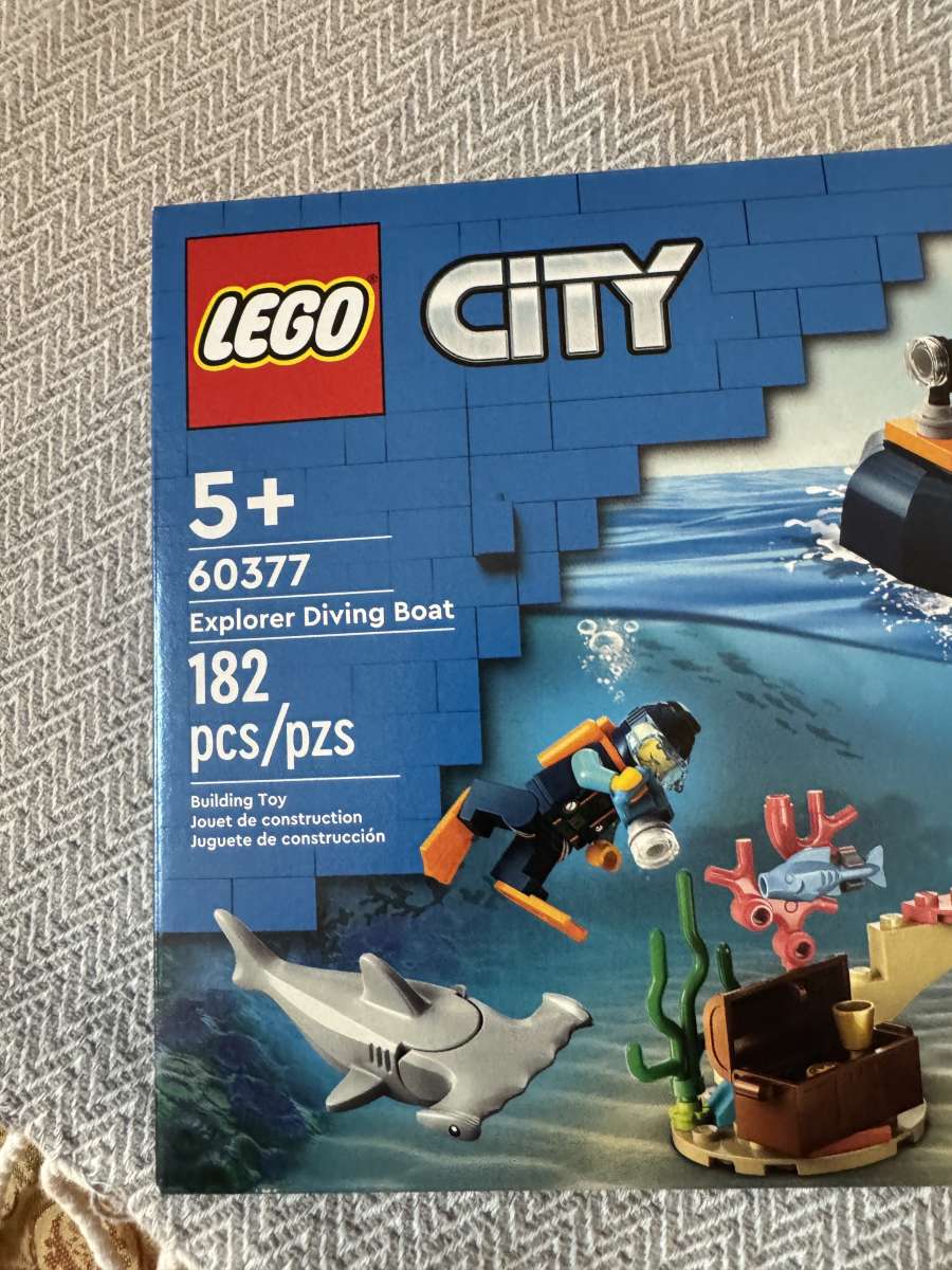 2005AMTT New Lego 60377 City Explorer Diving Boat Building S