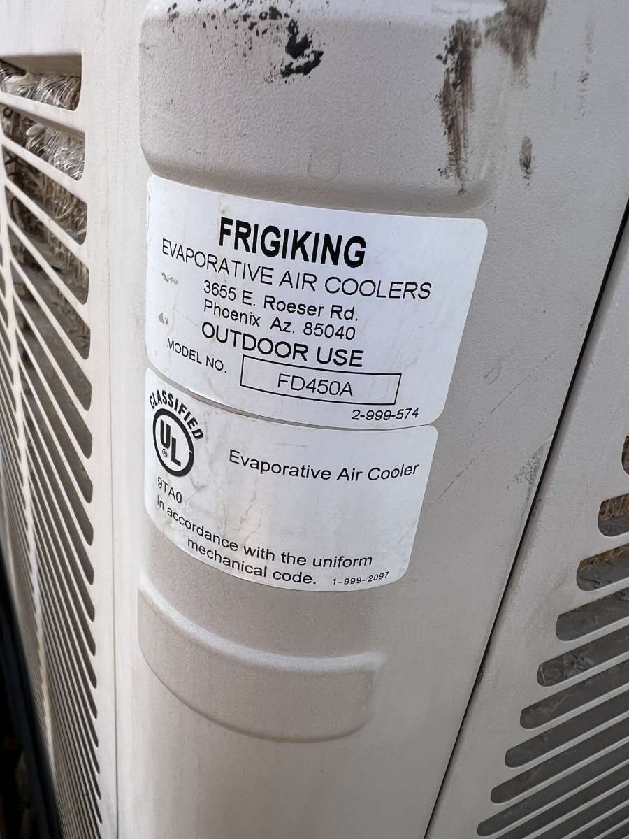 Evaporative cooler