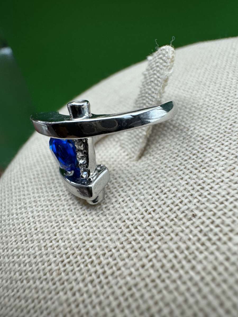 2023PTT New Beautiful  Silver Color Blue Gemstone Geometric