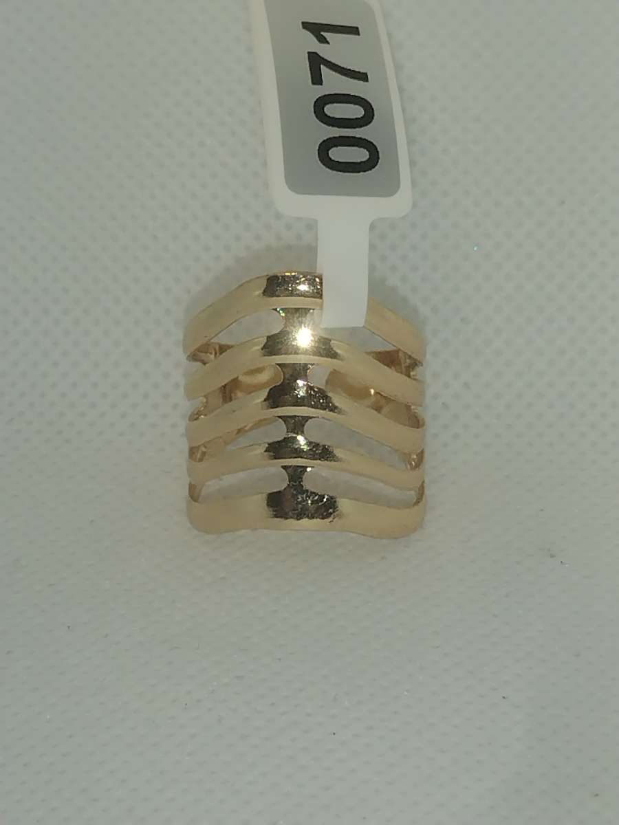 Roundup Chic Rhinestone Ring