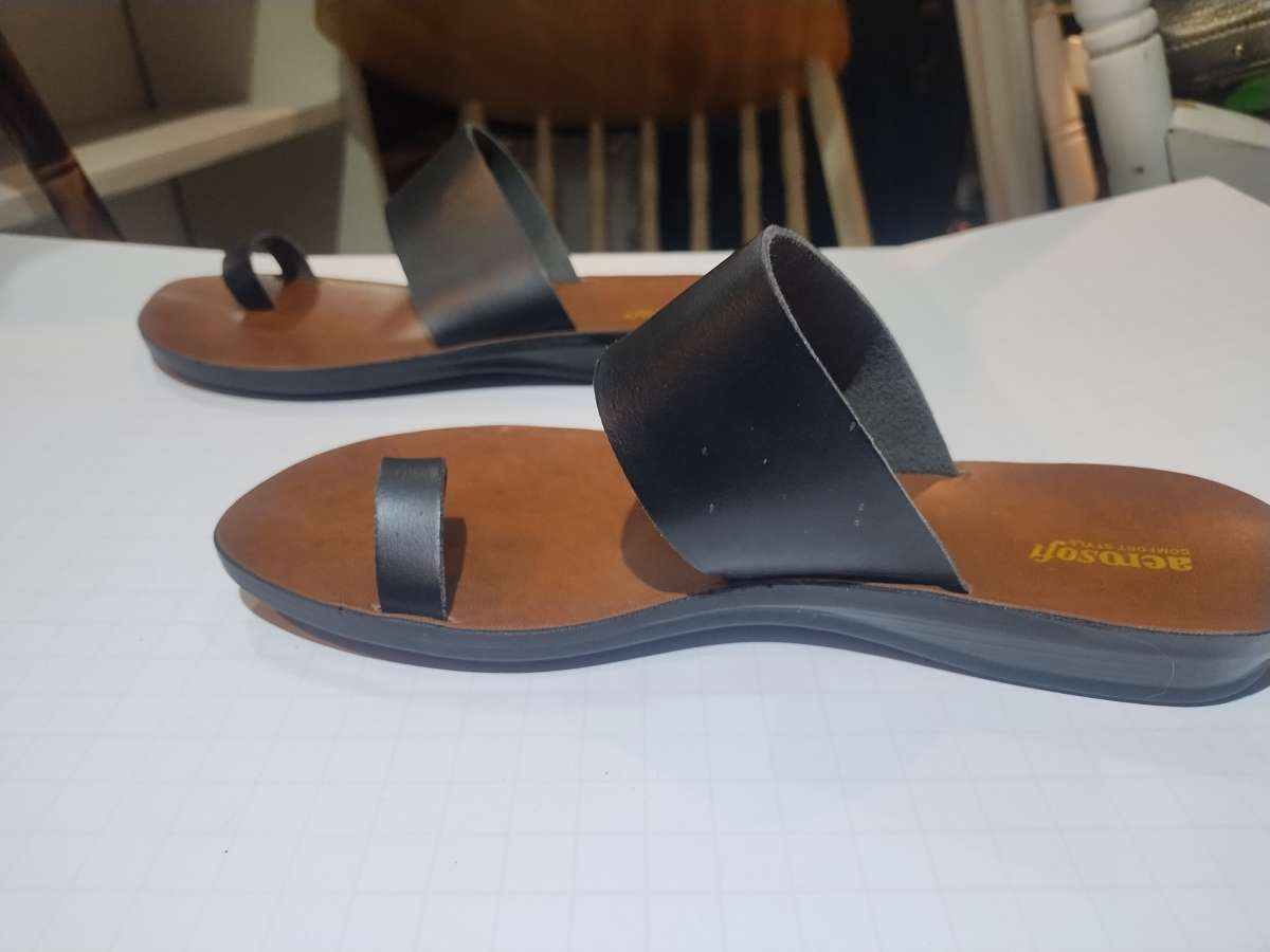 Aerosoft Sandals