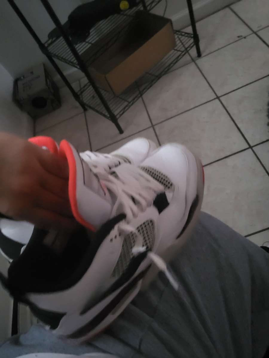 used jordans size 10 both for 25