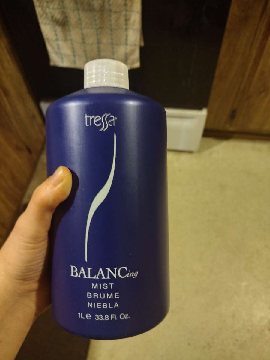 tressa balancing mist it is a conditioner