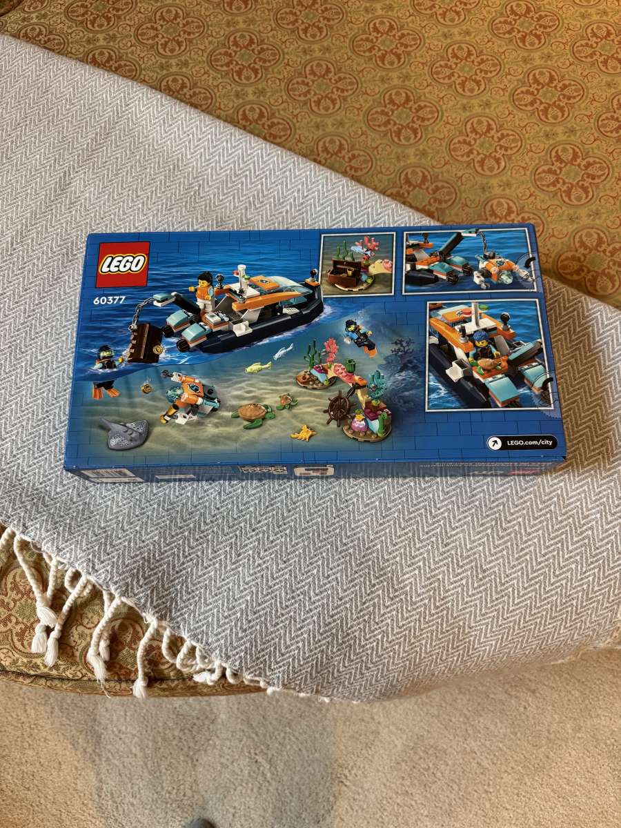 2005AMTT New Lego 60377 City Explorer Diving Boat Building S