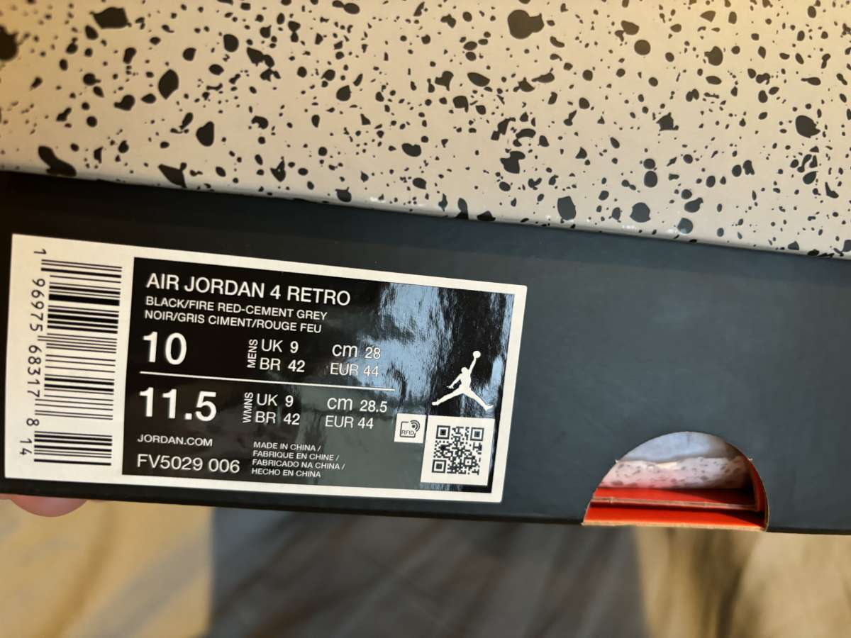 Brand new Jordan 4 breads size 10 mens